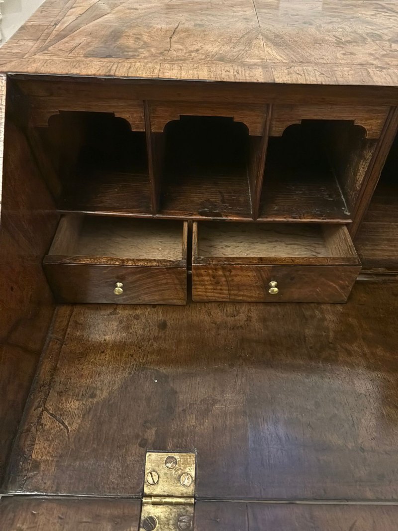 Superb Early 18th Century Quality Antique George I Walnut Bureau